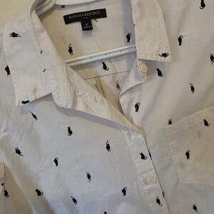Banana Republic Casual White Shirt with Black Cats